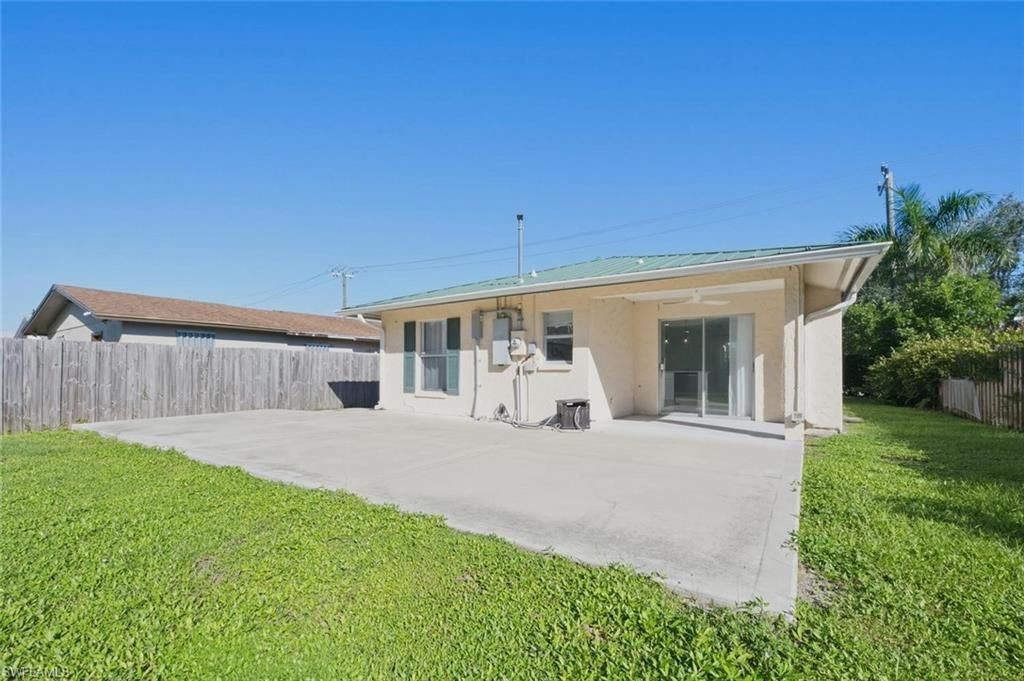 862 99th Ave N, Naples, FL 34108 Photo