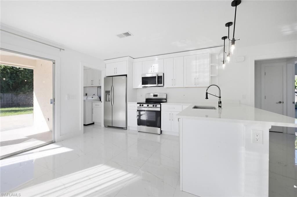 862 99th Ave N, Naples, FL 34108 Photo
