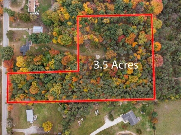 1285 W McMillan Road, Muskegon, MI 49445