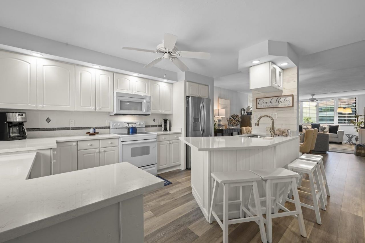 979 E Gulf Dr, Unit 282, Sanibel, FL 33957 Photo