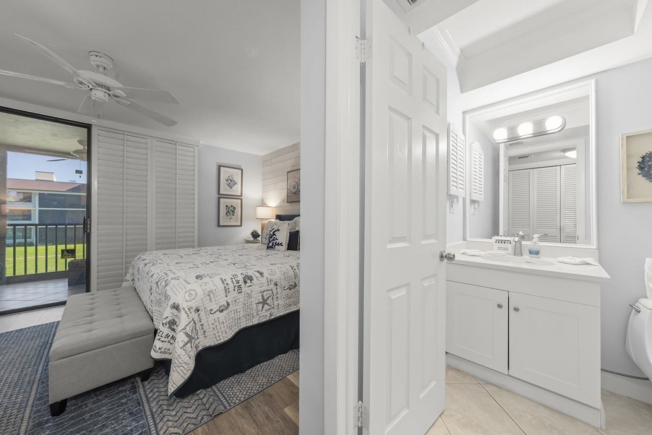 979 E Gulf Dr, Unit 282, Sanibel, FL 33957 Photo