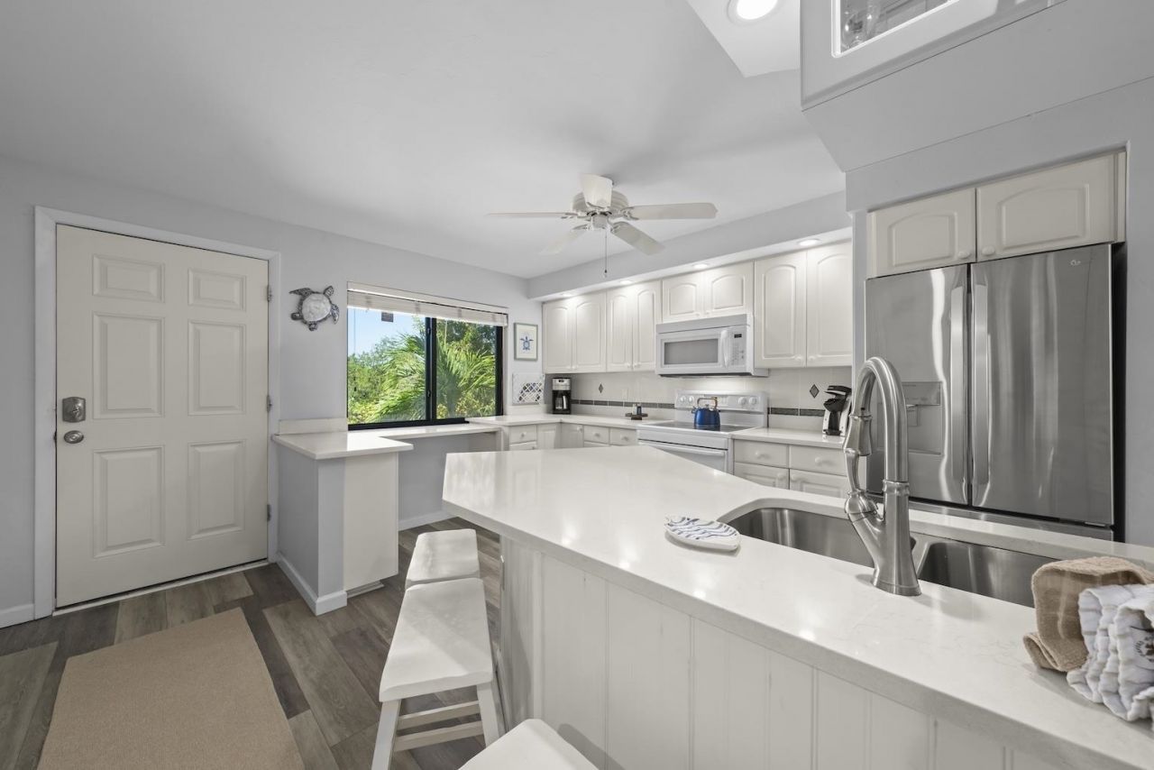 979 E Gulf Dr, Unit 282, Sanibel, FL 33957 Photo