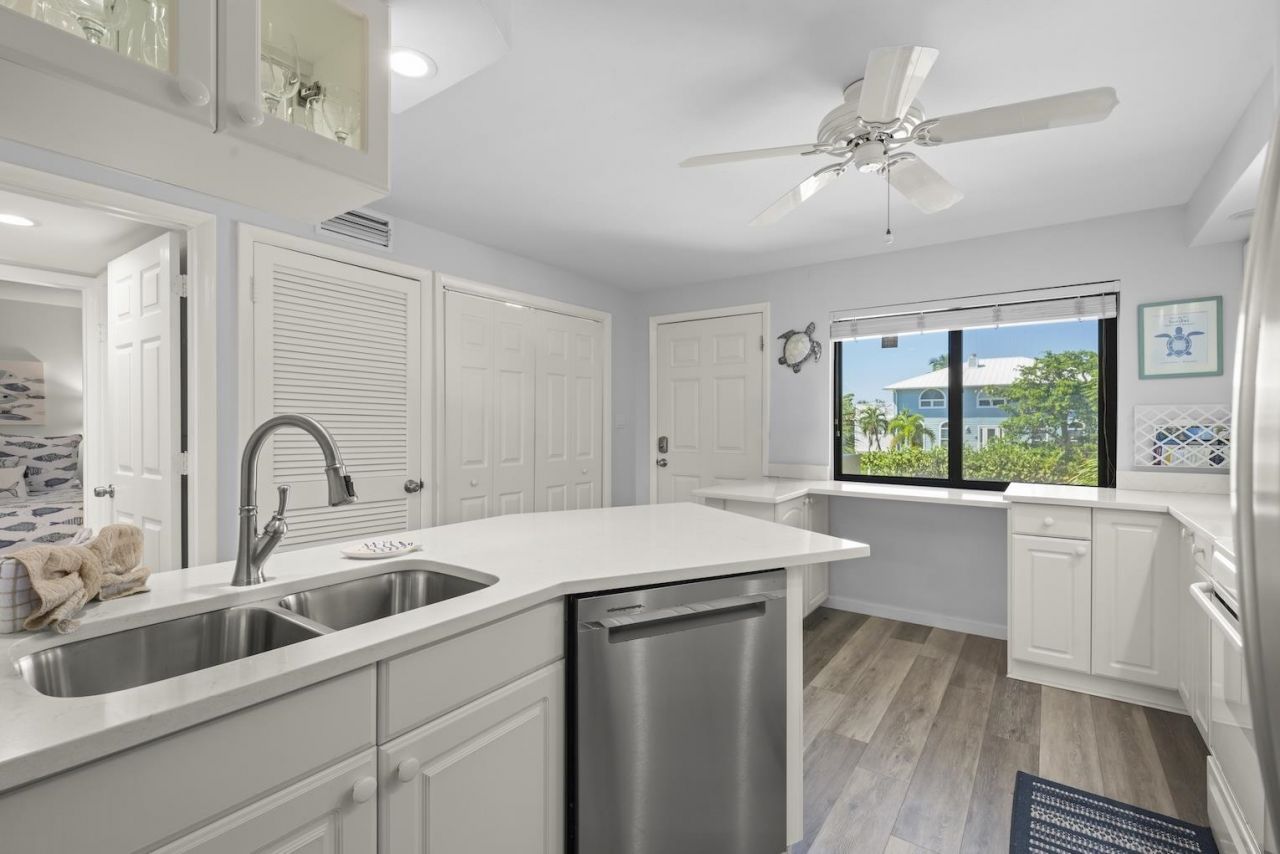 979 E Gulf Dr, Unit 282, Sanibel, FL 33957 Photo