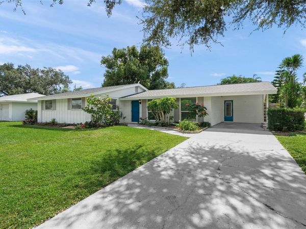 3185 REGATTA CIRCLE, SARASOTA, FL 34231