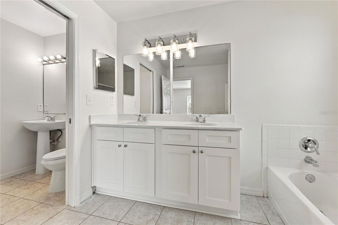 213 111th Street E, Bradenton, FL 34212 Photo
