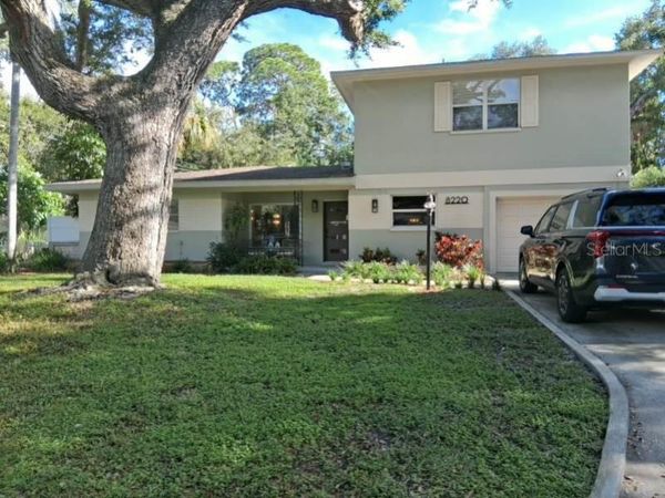 8220 YARDLEY AVENUE N, ST PETERSBURG, FL 33710