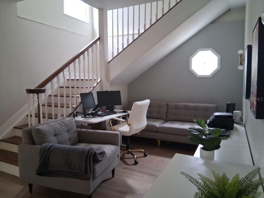 8220 Yardley Avenue N, Saint Petersburg, FL 33710 Photo