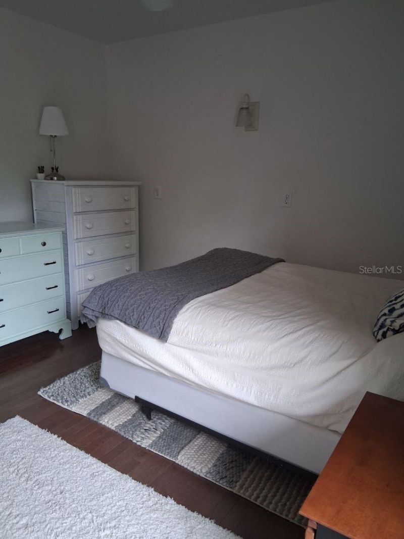8220 Yardley Avenue N, Saint Petersburg, FL 33710 Photo