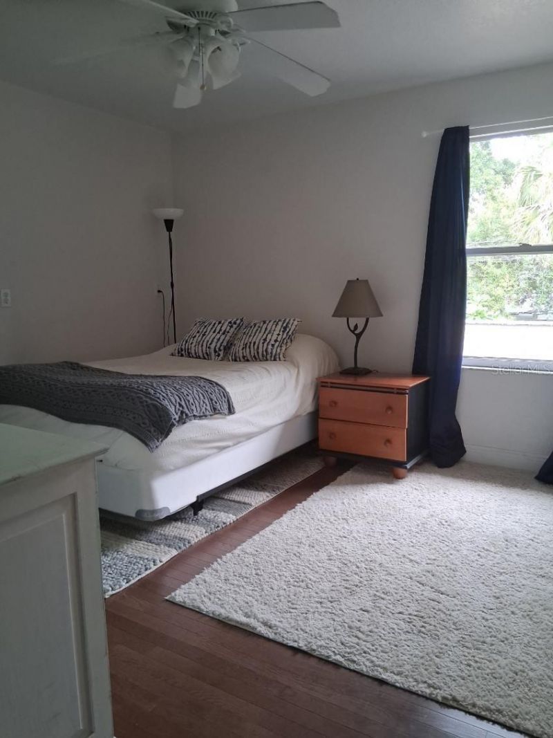 8220 Yardley Avenue N, Saint Petersburg, FL 33710 Photo