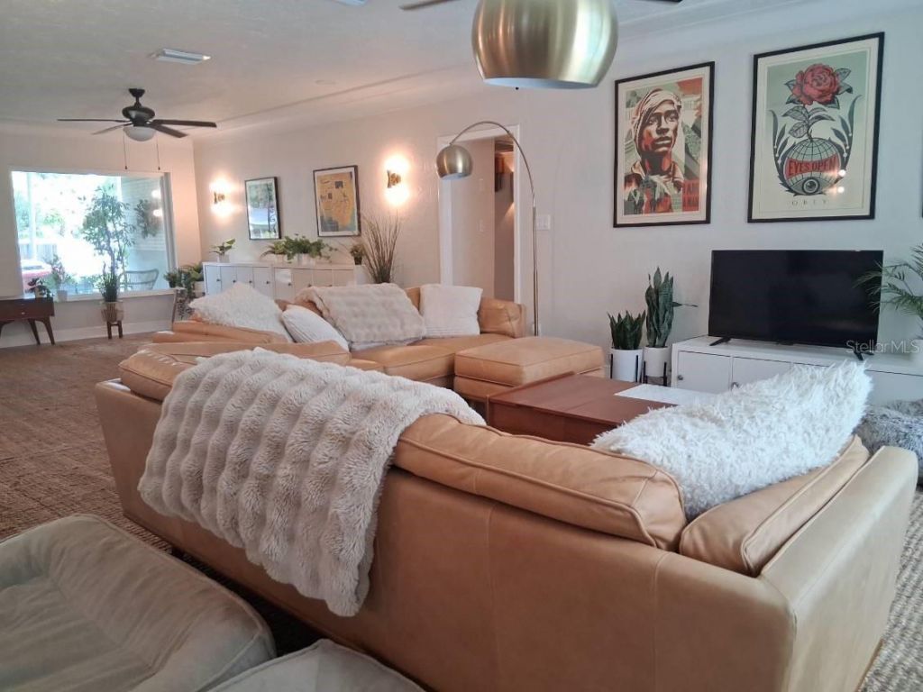 8220 Yardley Avenue N, Saint Petersburg, FL 33710 Photo