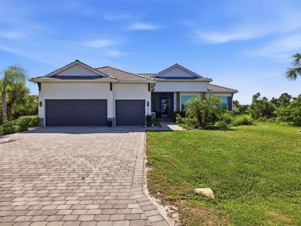 15185 HENNIPEN CIRCLE , PORT CHARLOTTE, FL 33981