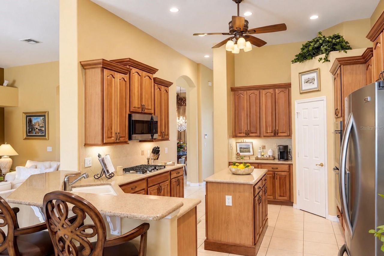 14542 Riviera Pointe Drive, Orlando, FL 32828 Photo