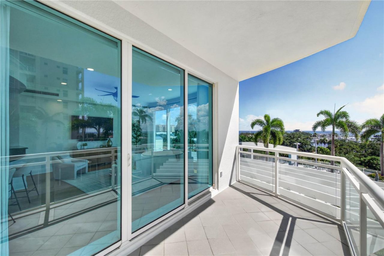 180 Beach Drive Ne, Unit 502, Saint Petersburg, FL 33701 Photo