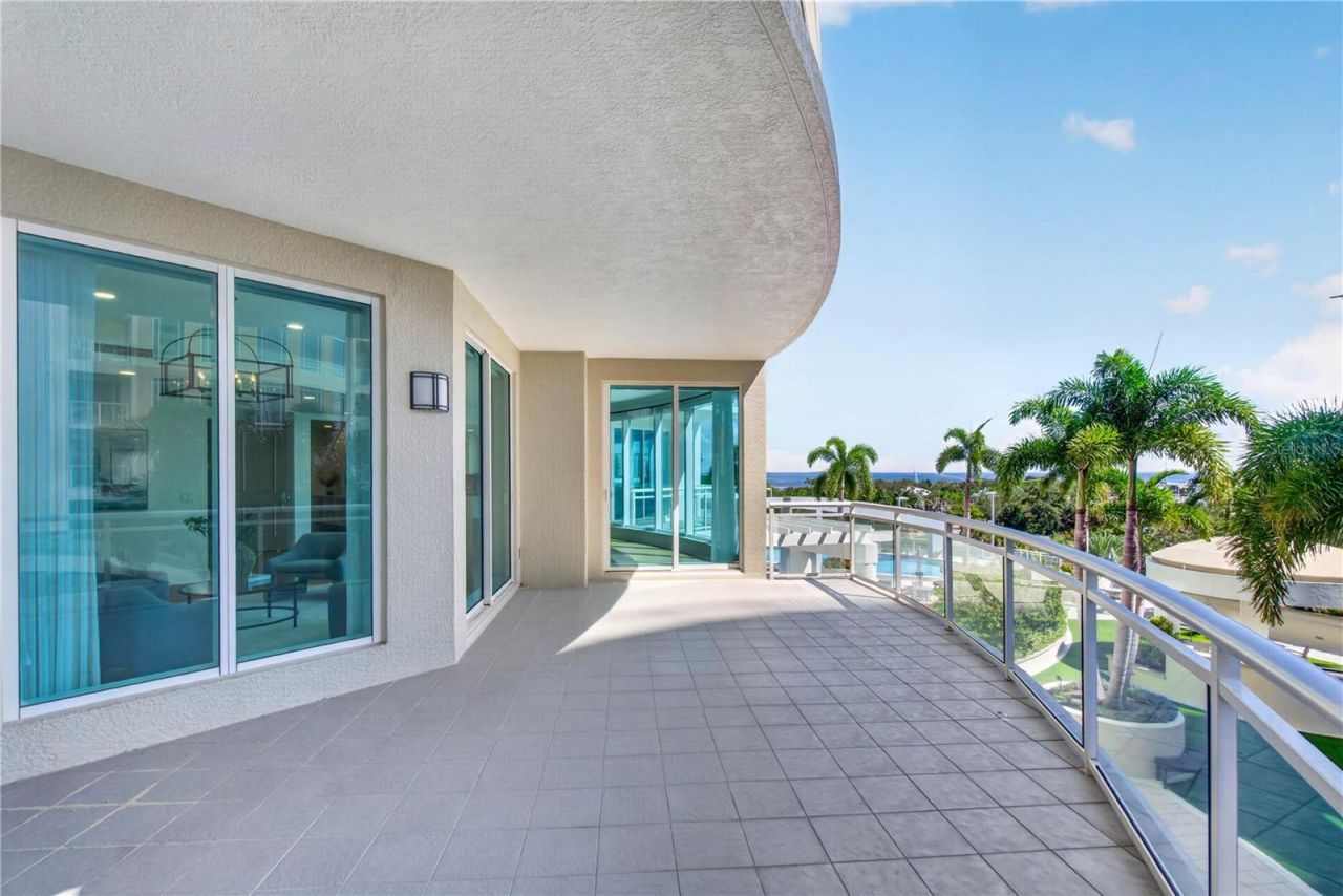 180 Beach Drive Ne, Unit 502, Saint Petersburg, FL 33701 Photo