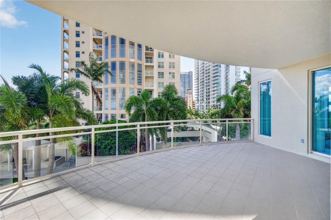 180 Beach Drive Ne, Unit 502, Saint Petersburg, FL 33701 Photo