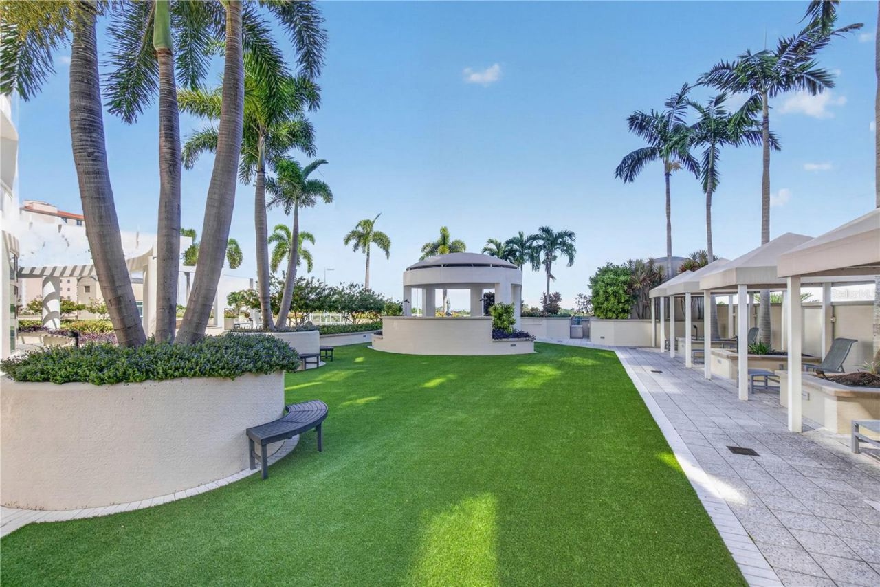 180 Beach Drive Ne, Unit 502, Saint Petersburg, FL 33701 Photo
