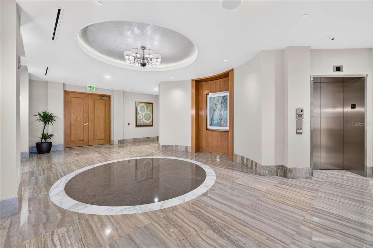 180 Beach Drive Ne, Unit 502, Saint Petersburg, FL 33701 Photo