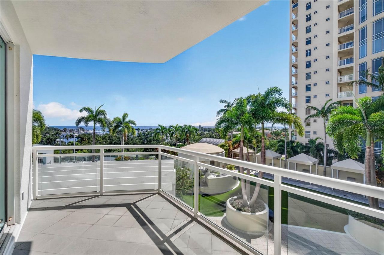 180 Beach Drive Ne, Unit 502, Saint Petersburg, FL 33701 Photo