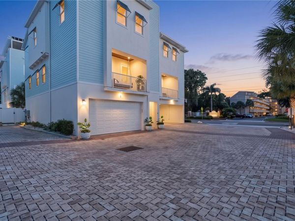 1413 BAYSHORE BOULEVARD, Unit 2, DUNEDIN, FL 34698