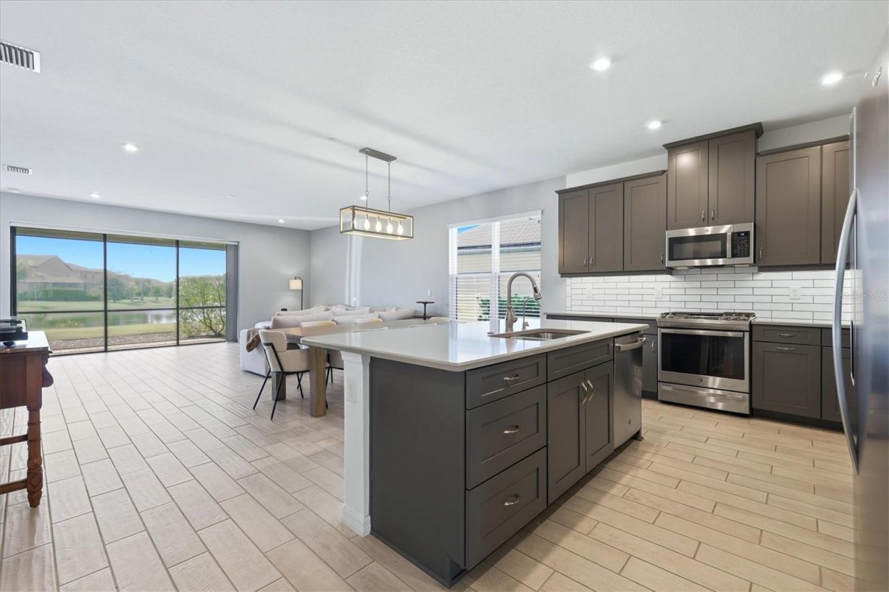 9291 Starry Night Avenue, Sarasota, FL 34241 Photo