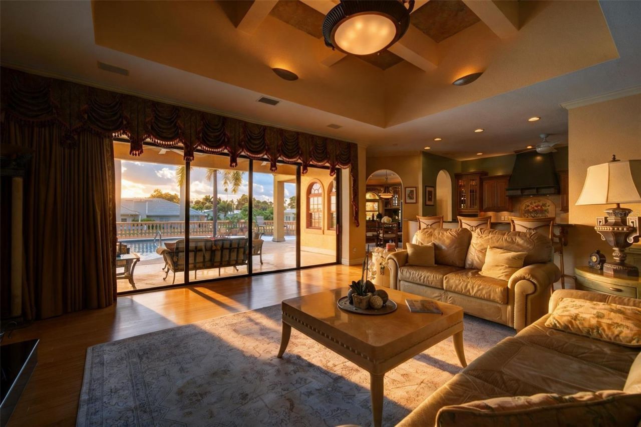 316 W Bay Drive, Venice, FL 34285 Photo