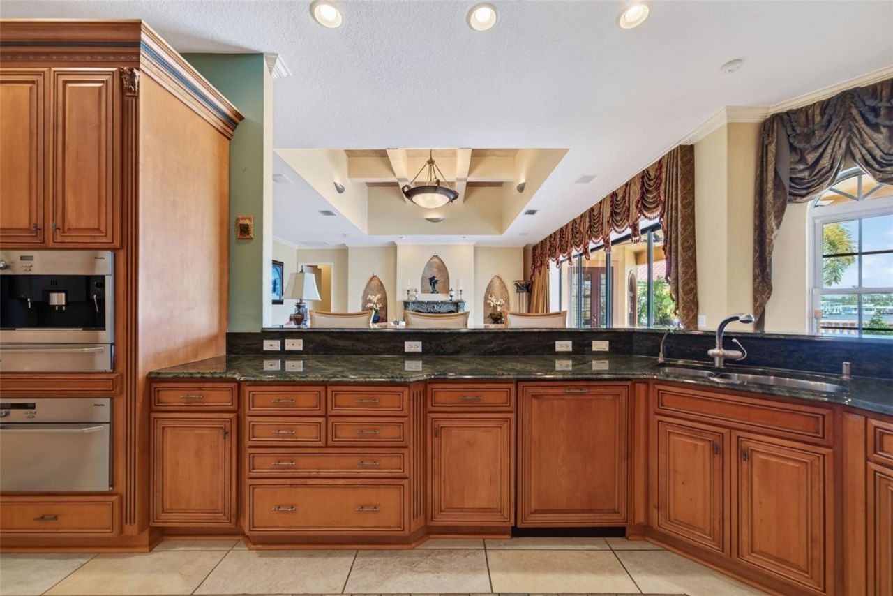 316 W Bay Drive, Venice, FL 34285 Photo