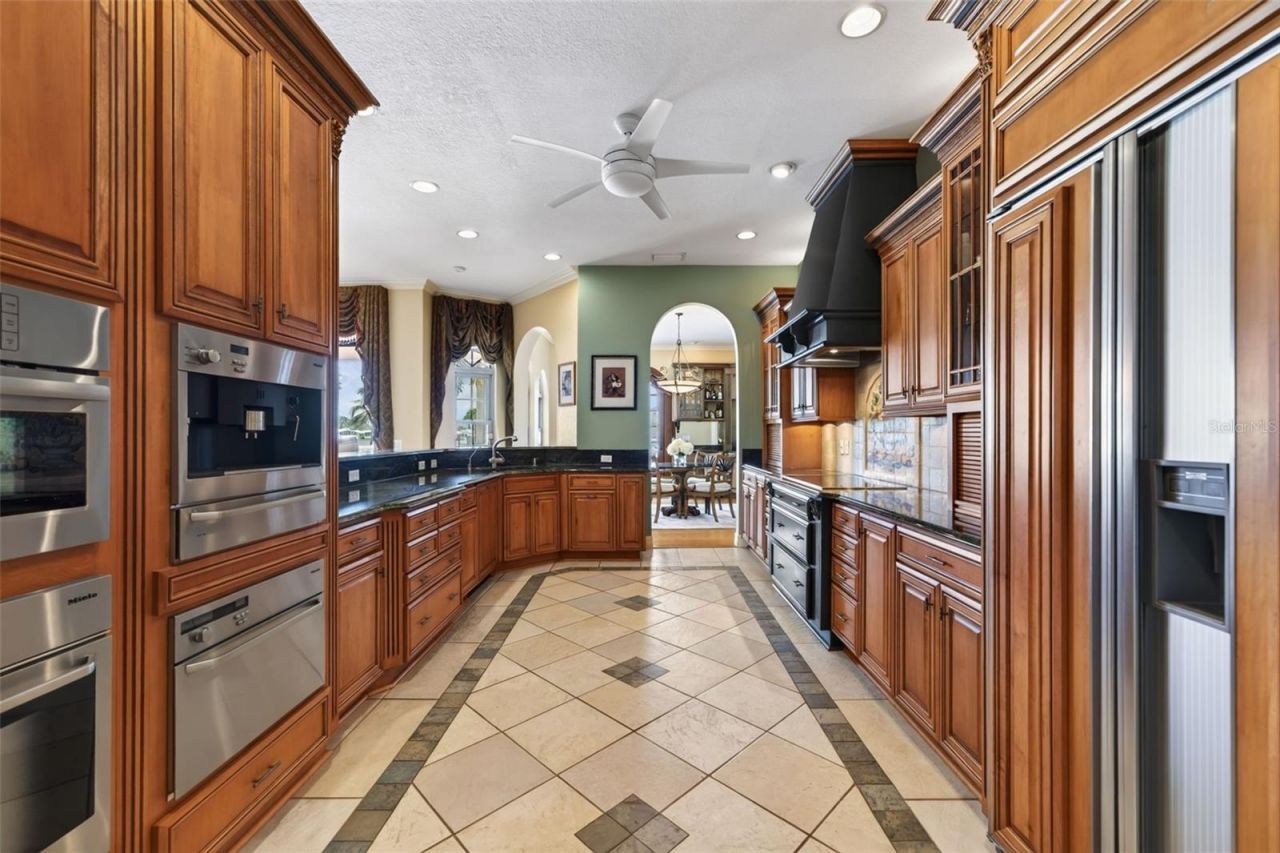 316 W Bay Drive, Venice, FL 34285 Photo
