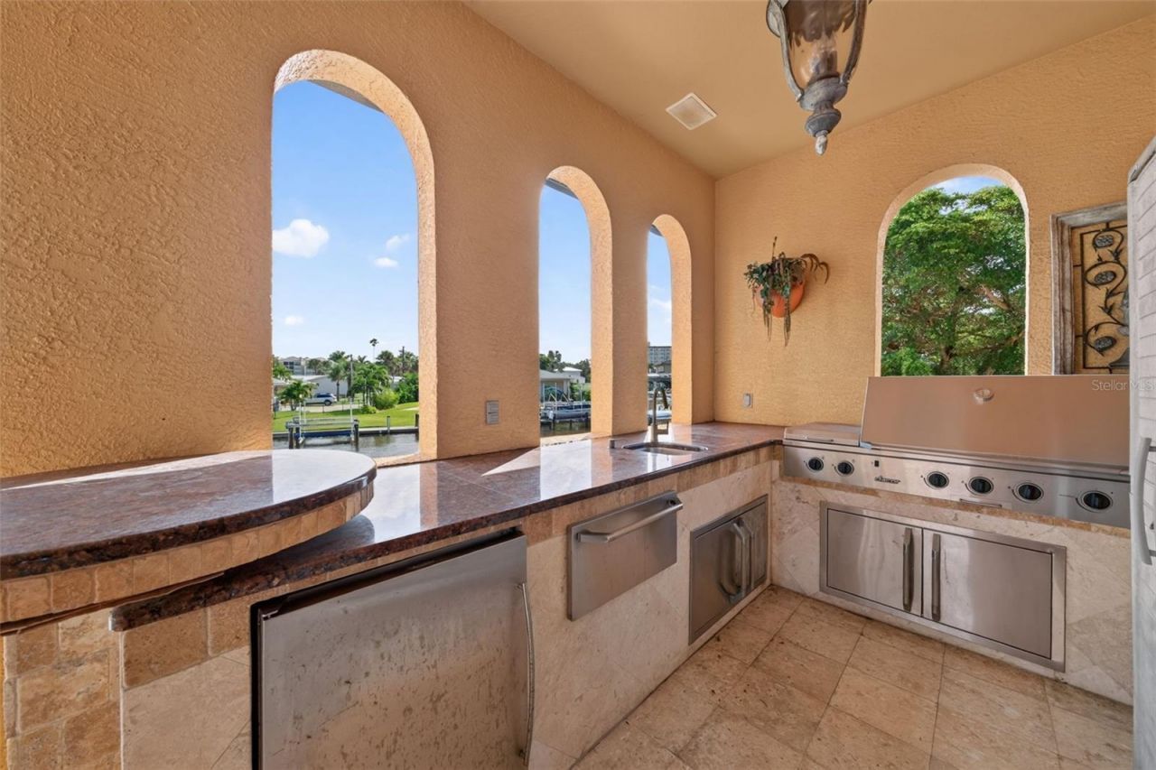 316 W Bay Drive, Venice, FL 34285 Photo