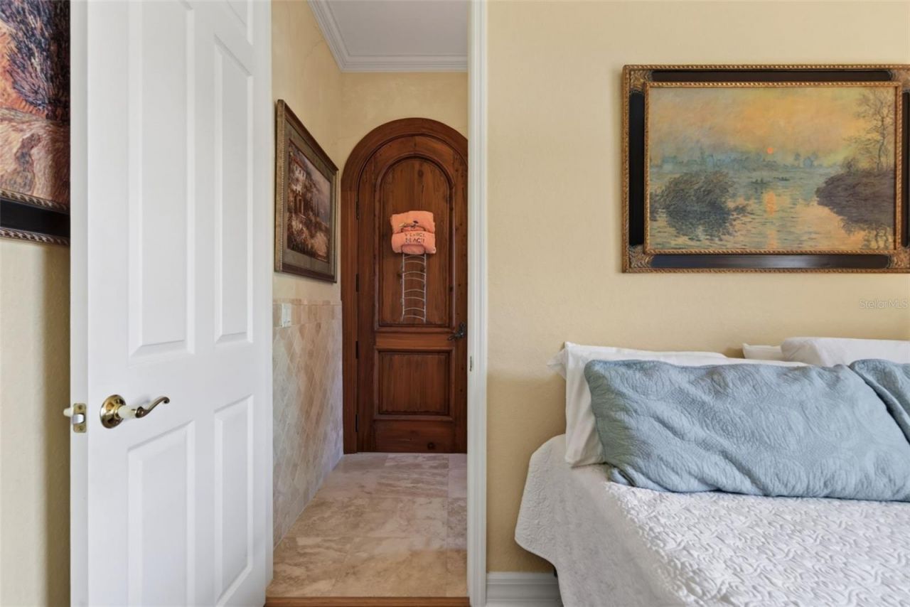 316 W Bay Drive, Venice, FL 34285 Photo