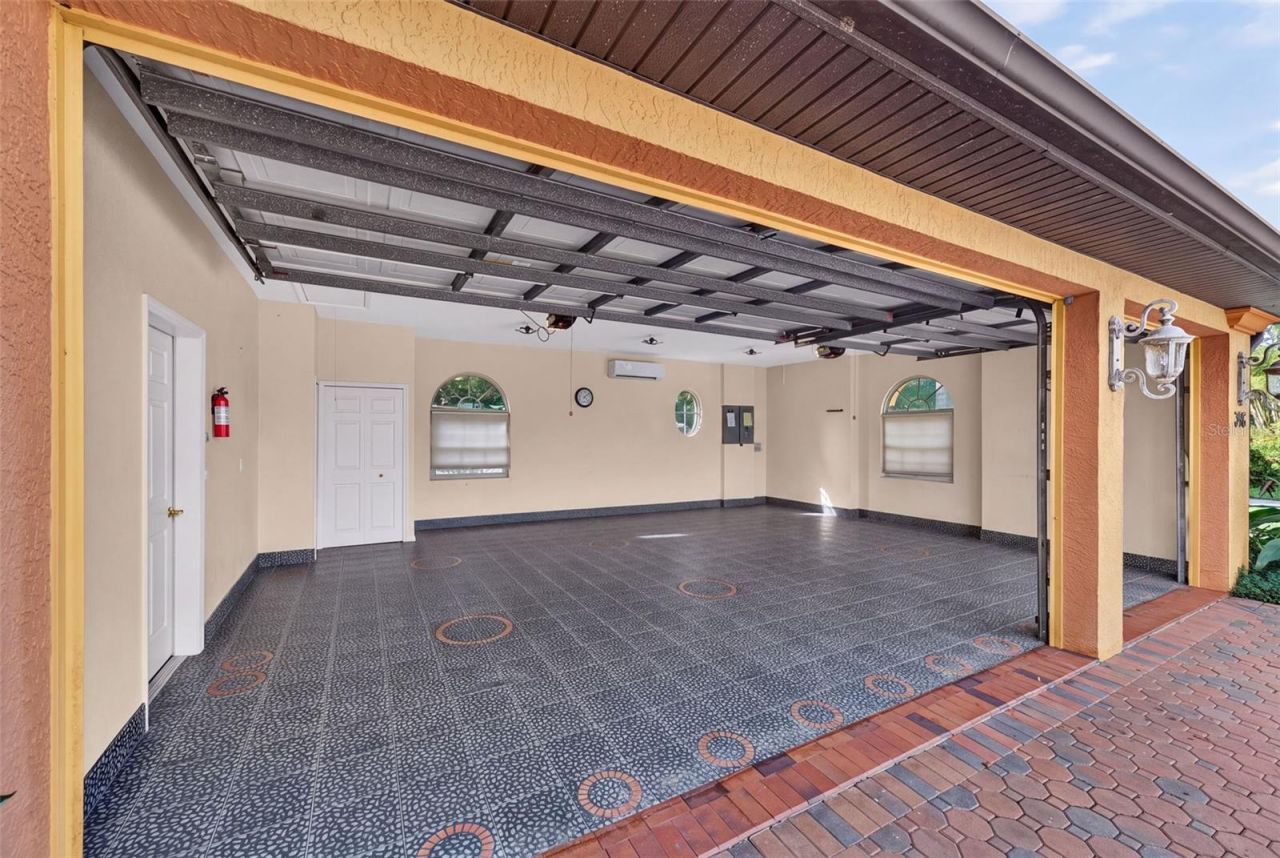 316 W Bay Drive, Venice, FL 34285 Photo