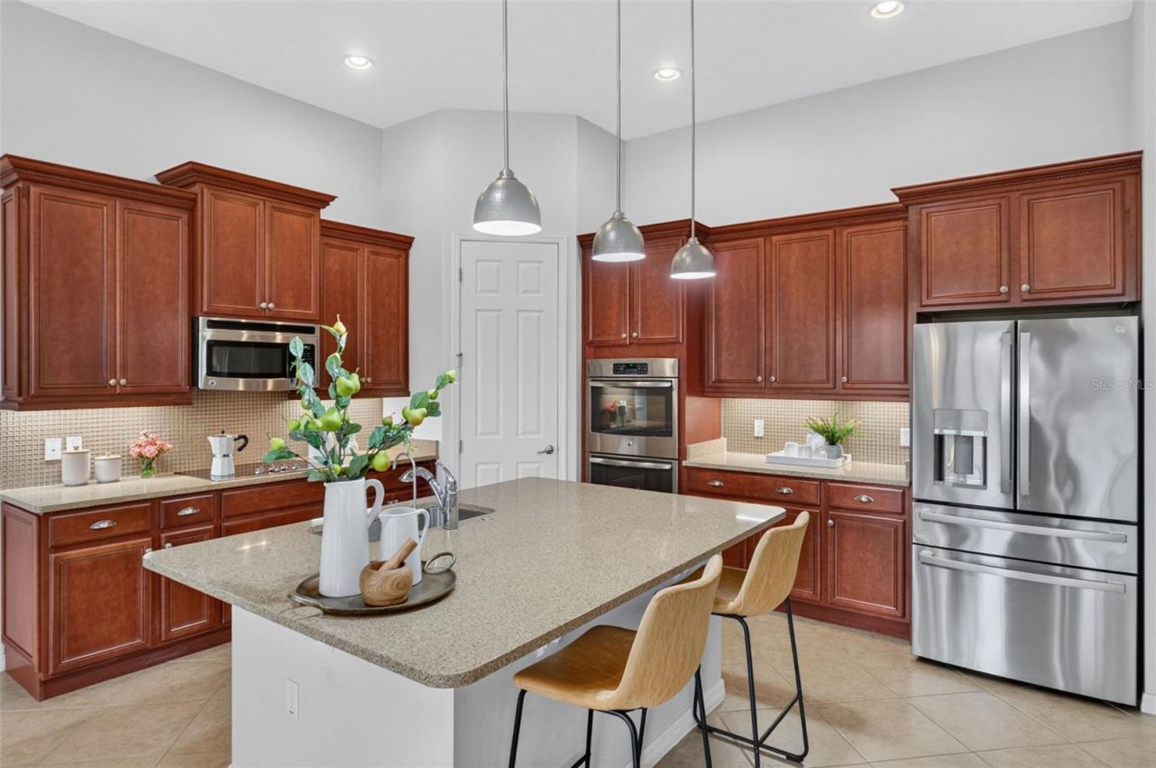 555 Tapatio Lane, Poinciana, FL 34759 Photo
