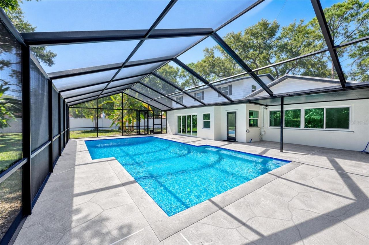 1595 Oak Lane, Clearwater, FL 33764 Photo