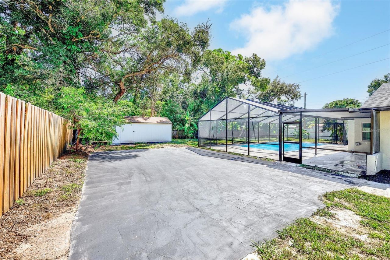 1595 Oak Lane, Clearwater, FL 33764 Photo