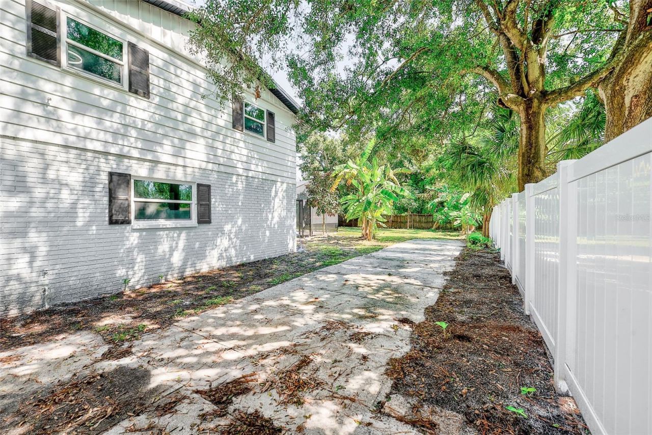 1595 Oak Lane, Clearwater, FL 33764 Photo