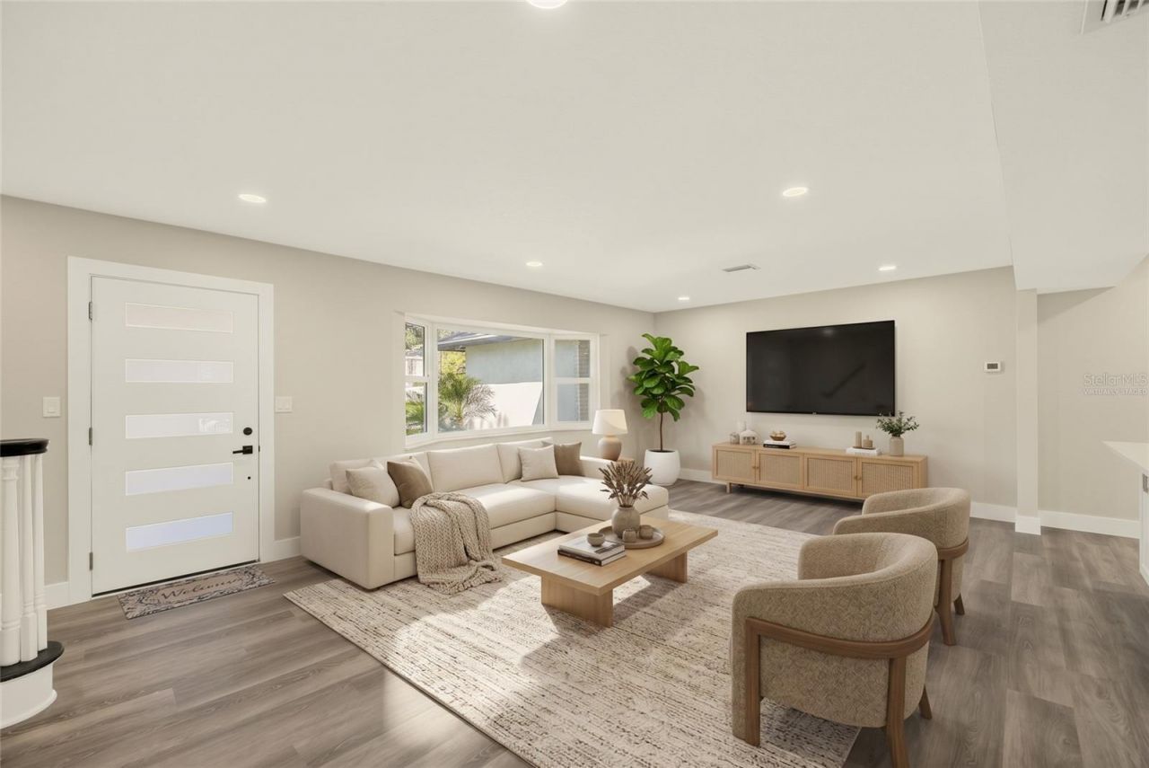 1595 Oak Lane, Clearwater, FL 33764 Photo