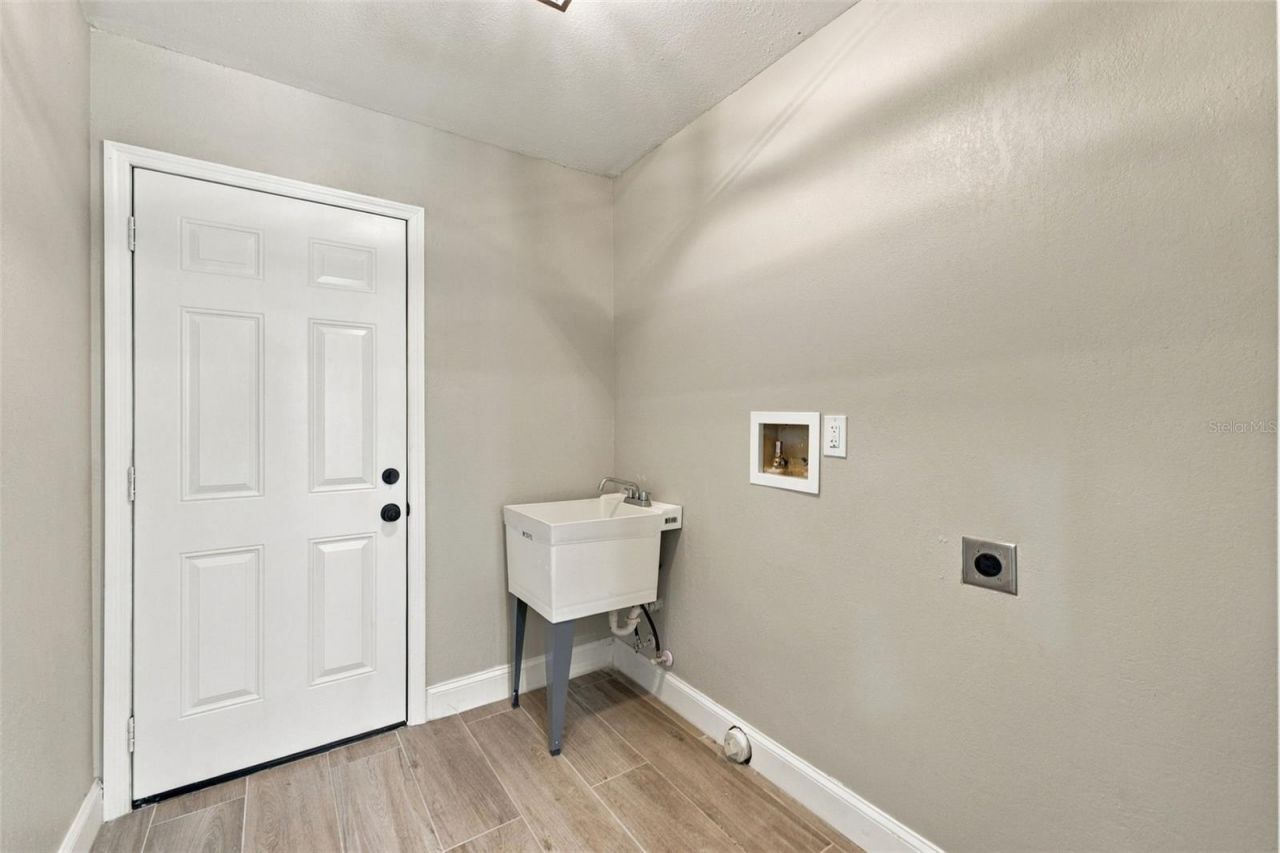 11365 Riddle Drive , Spring Hill, FL 34609 Photo