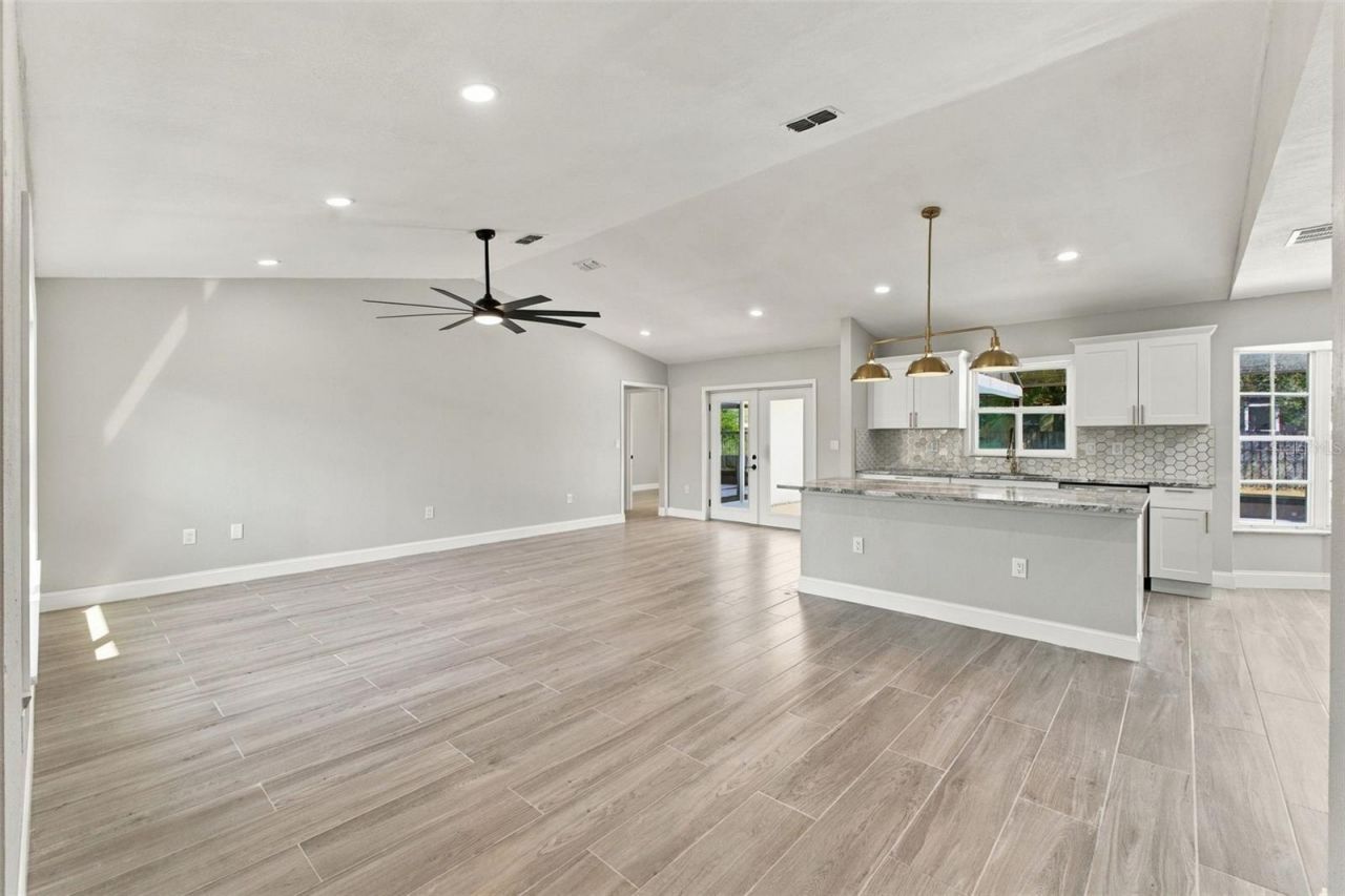 11365 Riddle Drive , Spring Hill, FL 34609 Photo