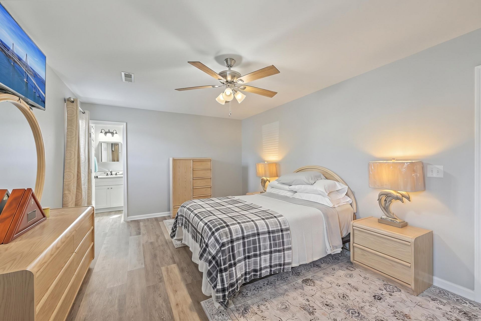 318 Huntsman Drive Photo 17