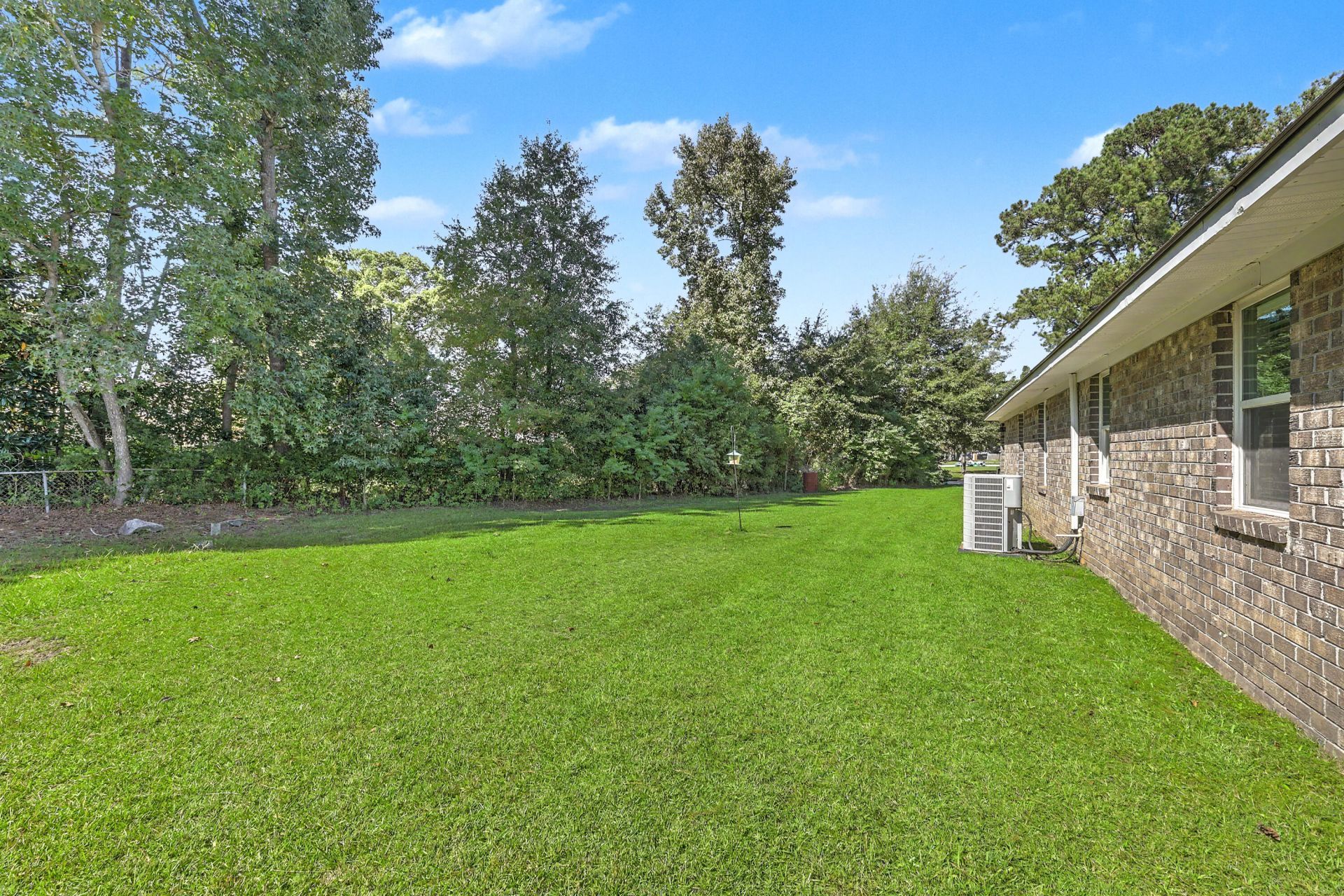 318 Huntsman Drive Photo 4