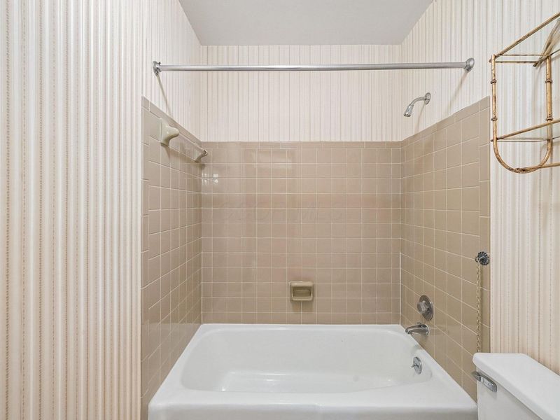 604 Patricia Ann Lane , Westerville, OH 43081 Photo 24