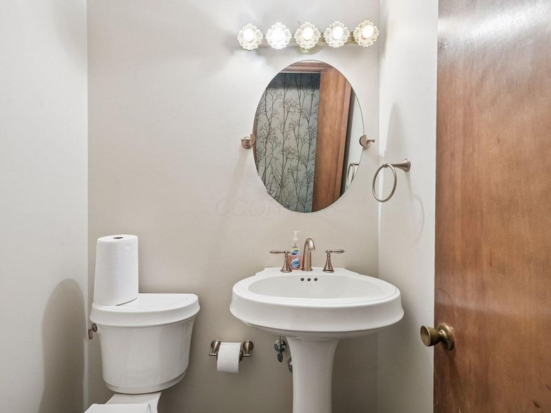 604 Patricia Ann Lane , Westerville, OH 43081 Photo 36