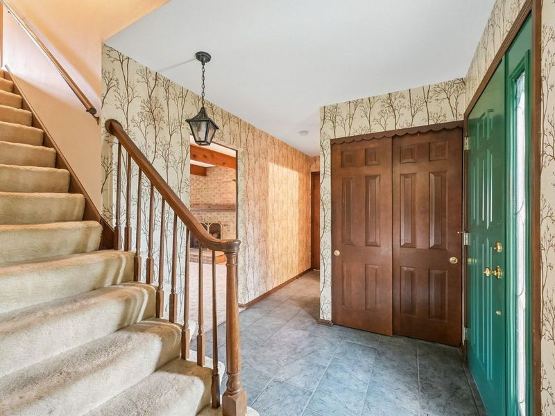 604 Patricia Ann Lane , Westerville, OH 43081 Photo 5