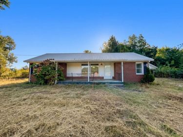 82 Ingleside Road, Kevil, KY 42053