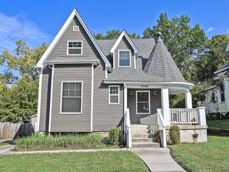5748 Bramble Avenue, Cincinnati, OH 45227 Photo 2