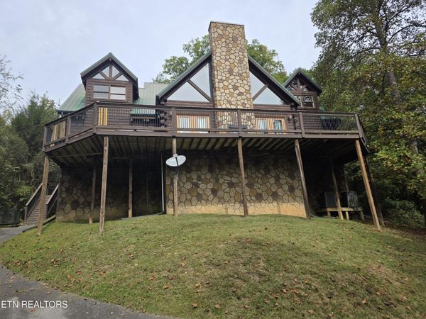 2336 Breezy Rd , Sevierville, TN 37876