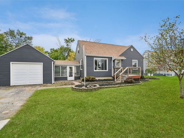 1117 35th Street NE, Cedar Rapids, IA 52402