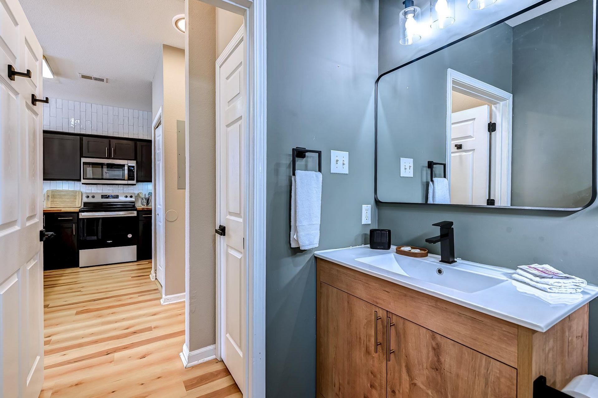 1298 River Oaks Dr.  Photo 19