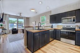 1298 River Oaks Dr.  photo 4
