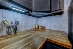 1298 River Oaks Dr.  photo 4