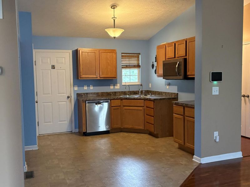 128 Mary Elizabeth Court, Independence, KY 41051 Photo 2